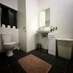 2 Bedroom 5min From The Sea